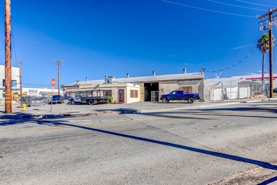 More Photos Of 5005 E Slauson Ave, Vernon Warehouse For Sale