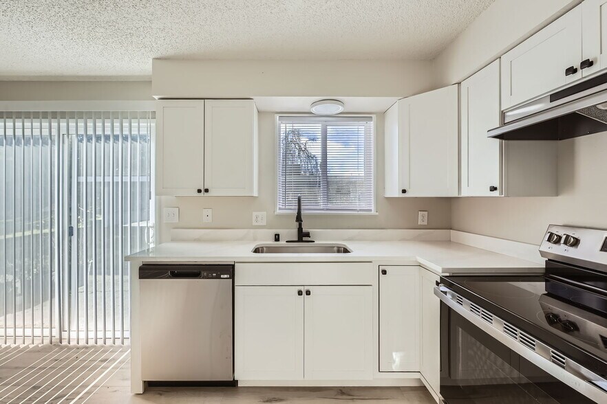 More Photos Of 364 Elizabeth St, Monroe Apartments For Sale