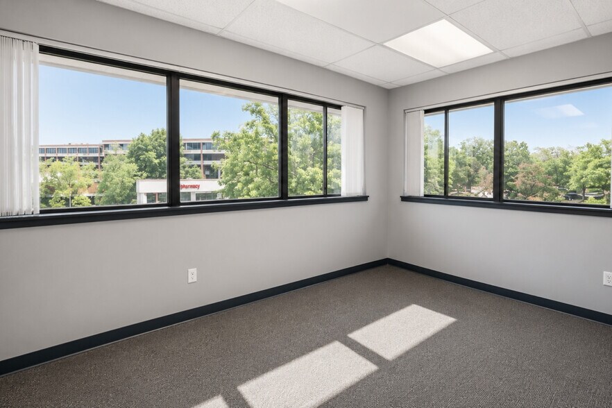 More Photos Of 160 Hawley Ln, Trumbull Medical For Lease