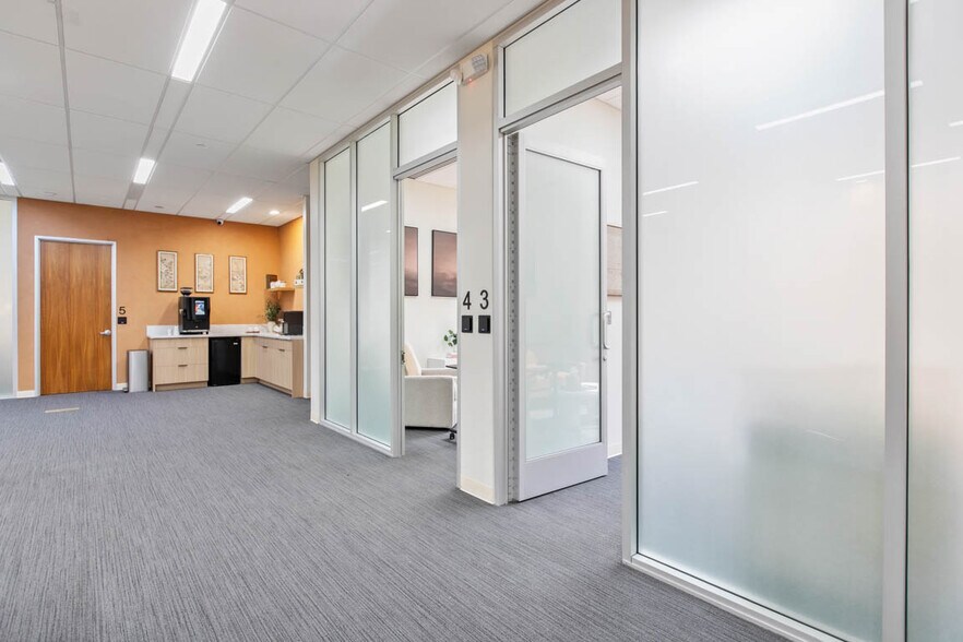More Photos Of 4684 Ontario Mills Pky, Ontario Coworking Space