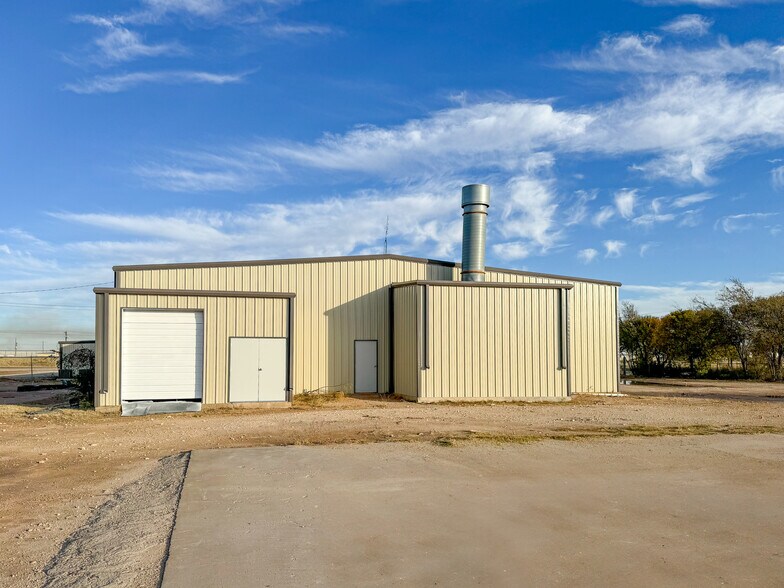 More Photos Of 2585 W Interstate 20, Odessa Manufacturing For Sale