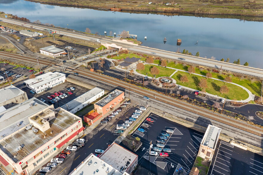 More Photos Of 205 Court St, The Dalles Restaurant For Sale