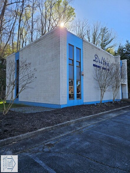 More Photos Of 2611 Riverside Dr, Bassett Office For Sale