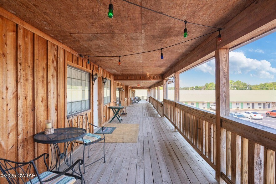 More Photos Of 777 W Church St, Lexington General Retail For Sale