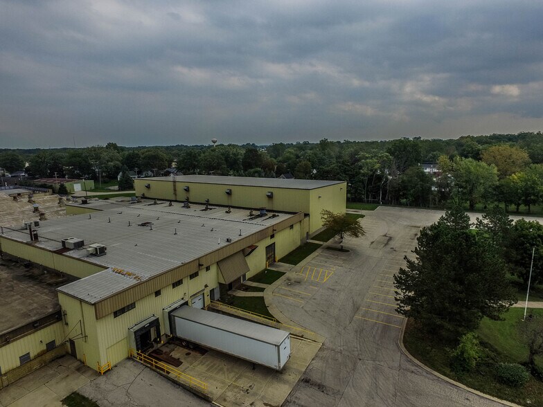 More Photos Of 9864 Church St, Bridgman Unknown For Lease