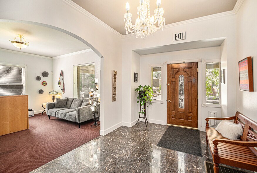 More Photos Of 1670 York St, Denver Office For Sale