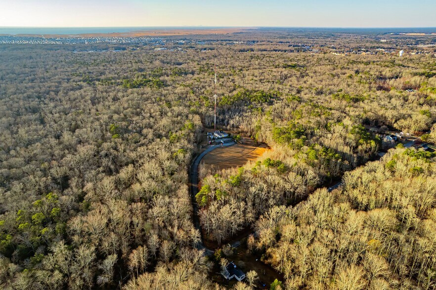 More Photos Of 641 Beach Ave, Stafford Township Airport For Sale