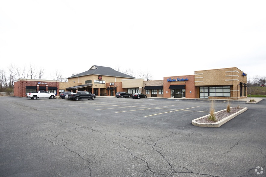 Primary Photo Of 711 Plaza Dr, Chesterton Unknown For Lease