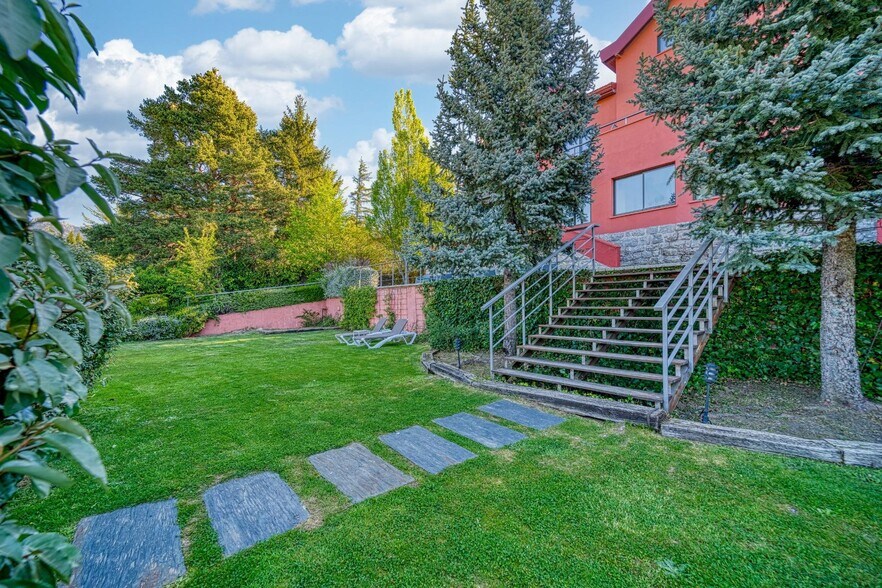 More Photos Of , Cercedilla Hotel For Sale