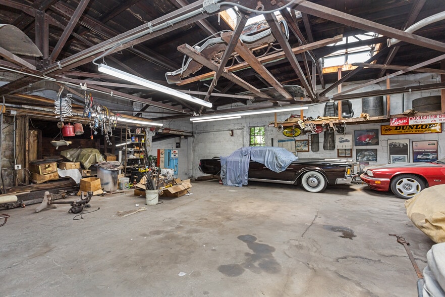 More Photos Of 307 Paterson Ave, East Rutherford Auto Repair For Sale