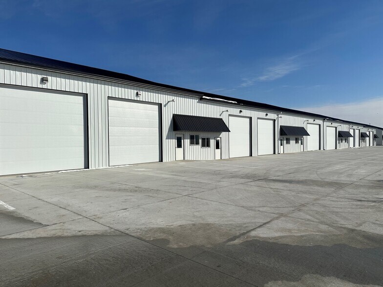 Primary Photo Of 4501 Pro Farmer Rd SW, Cedar Rapids Warehouse For Lease