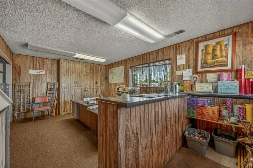 More Photos Of 708 N Pleasant Ave, Fresno Warehouse For Sale