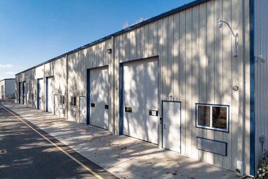 More Photos Of 504 Whitesville Rd, Jackson Warehouse For Lease