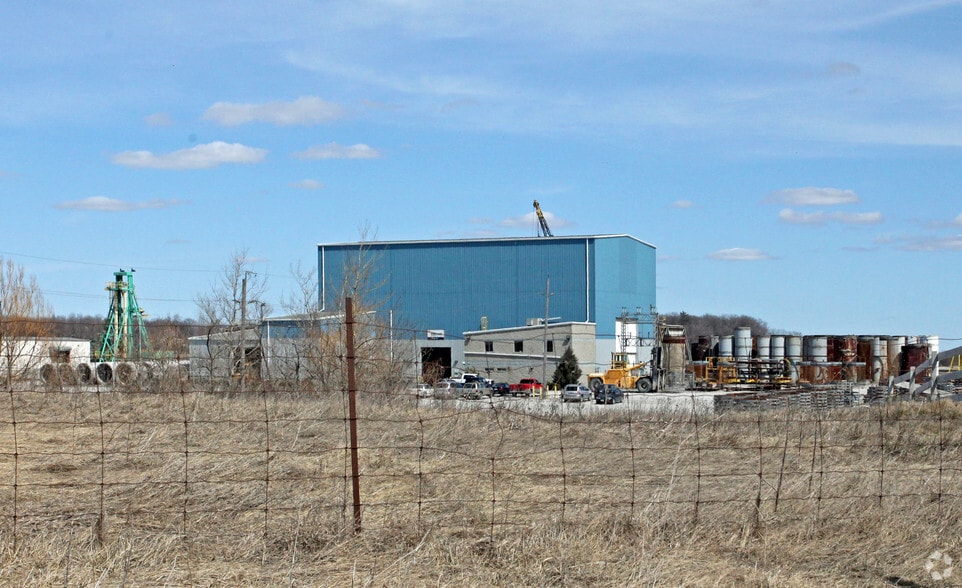 Primary Photo Of 102 Prouse Rd, Uxbridge Manufacturing For Lease