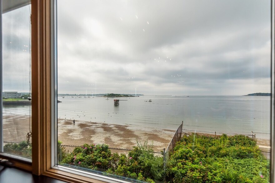 More Photos Of 30 Western Ave, Gloucester Office For Sale