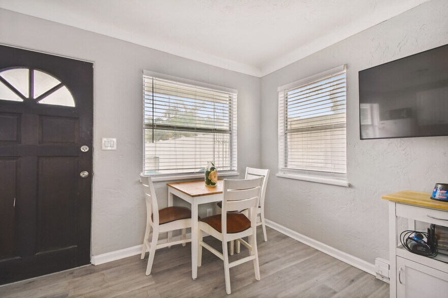 More Photos Of 779 9th Ave N, Saint Petersburg Apartments For Sale