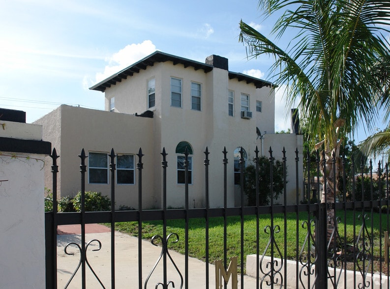 More Photos Of 2700 Broadway, West Palm Beach Rehabilitation Center For Sale