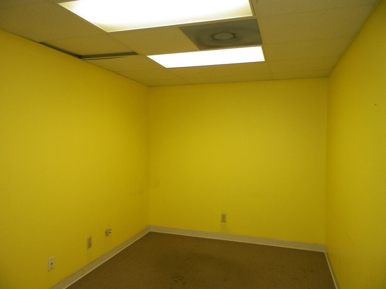 More Photos Of 2424 Old Sterlington Rd, Monroe Freestanding For Lease
