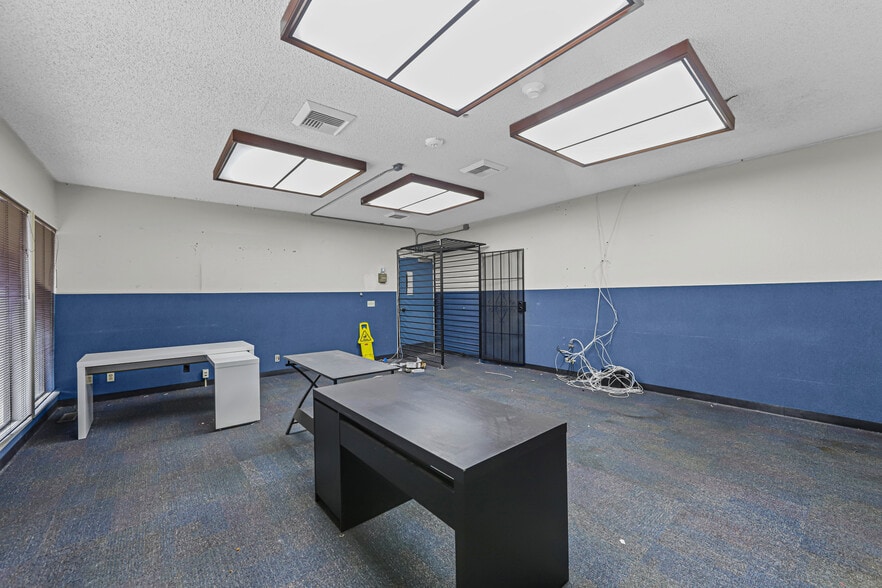 More Photos Of 300 Pendleton Way, Oakland Office For Sale