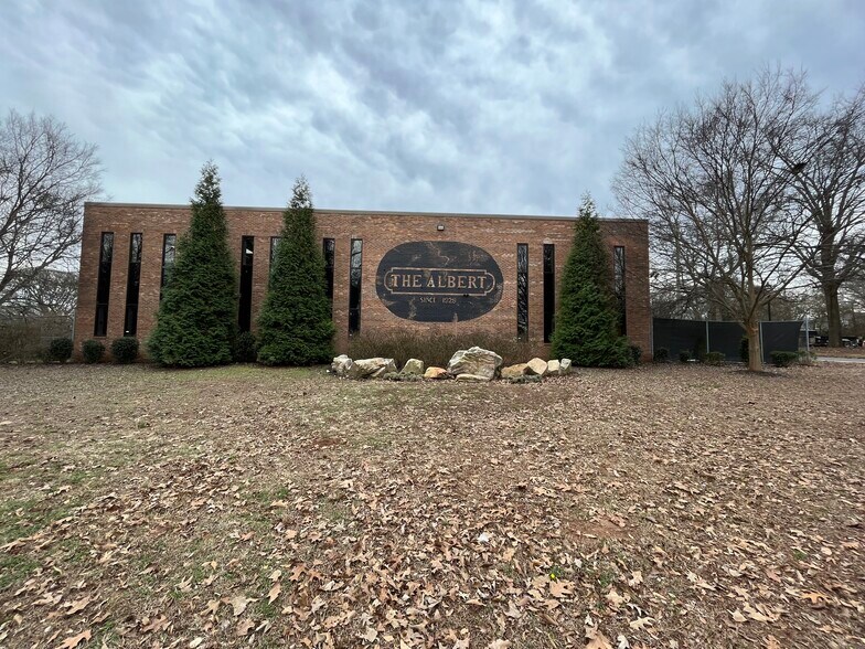 More Photos Of 2488 SW Lakewood Ave, Atlanta Office Residential For Lease