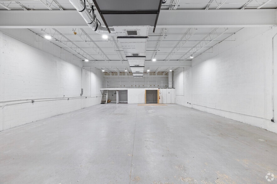 More Photos Of 19555 NE 10th Ave, Miami Unknown For Lease