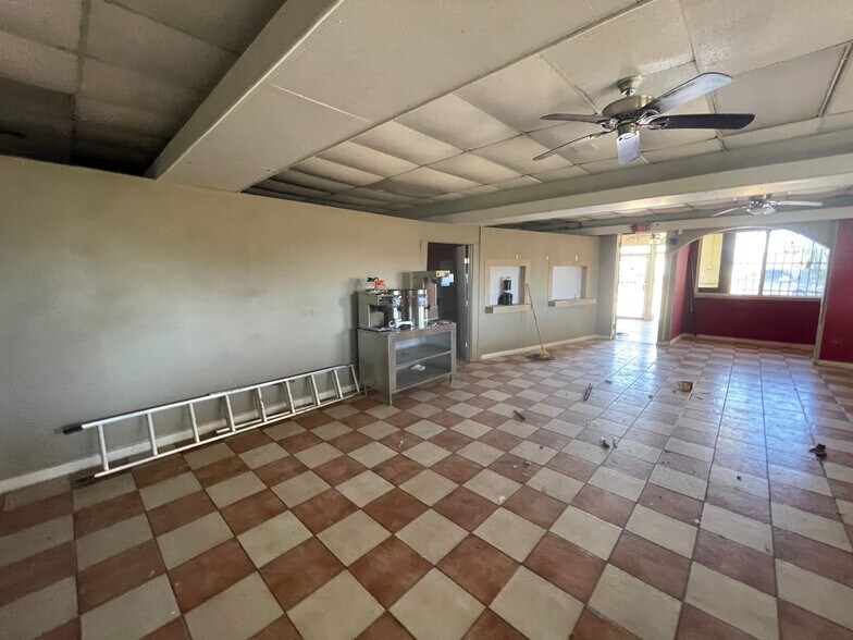 More Photos Of 100-109 Old Robstown Rd, Corpus Christi General Retail For Sale
