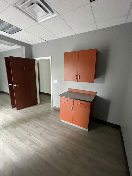 More Photos Of 8000 Liberty Pky, Vestavia Hills Unknown For Lease