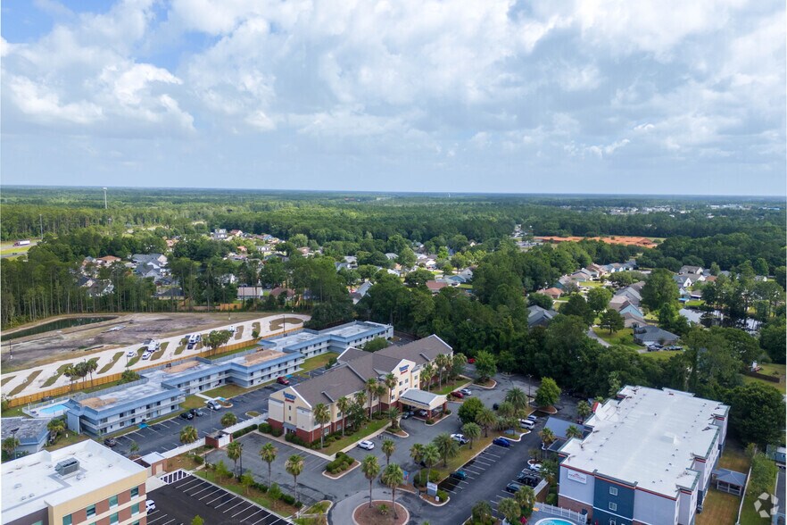 More Photos Of 1319 E King Ave, Kingsland Hotel For Sale