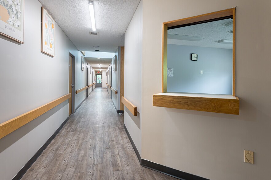 More Photos Of 90 Asheland Ave, Asheville Medical For Sale