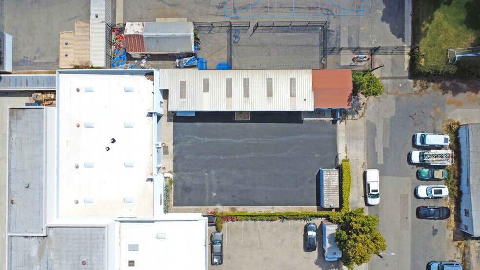 More Photos Of 820 E Ortega St, Santa Barbara Warehouse For Lease