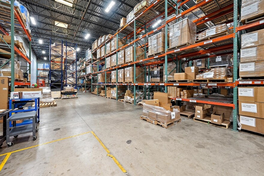 More Photos Of 3126 Jupiter Park Dr, Jupiter Warehouse For Lease