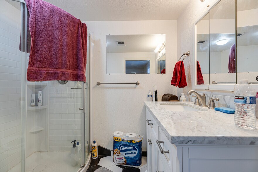 More Photos Of 3480 Petaluma Blvd N, Petaluma Self Storage For Sale