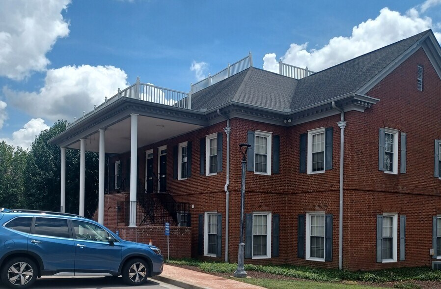 More Photos Of 5046 Thoroughbred Ln, Brentwood Loft Creative Space For Lease