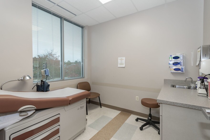 More Photos Of 1301 Route 72 W, Manahawkin Medical For Sale