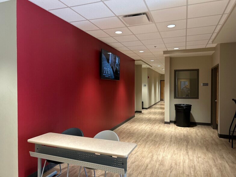 More Photos Of 310 Billingsly Ct, Franklin Medical For Sale