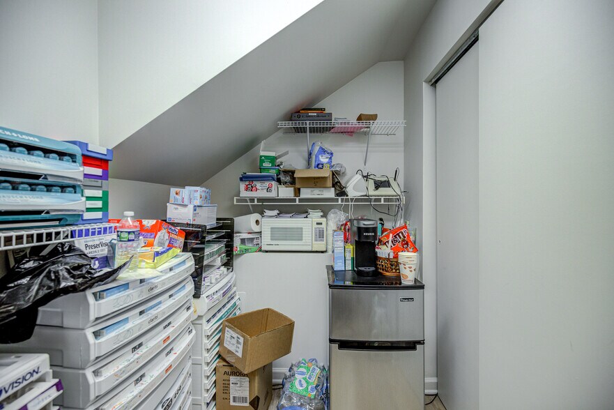 More Photos Of 731 Walker Rd, Great Falls Medical For Sale