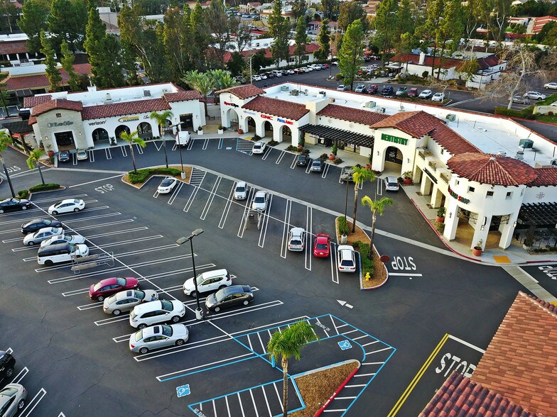 More Photos Of 11986 Bernardo Plaza Dr, San Diego Unknown For Lease