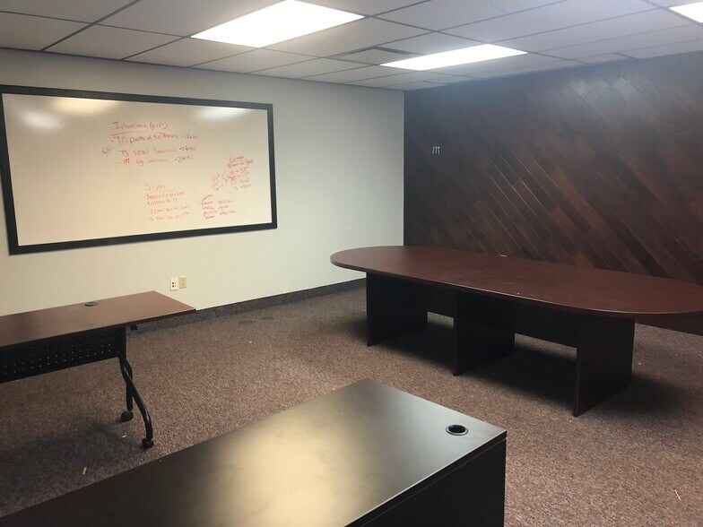 More Photos Of 2303 SE 17th St, Ocala Coworking Space