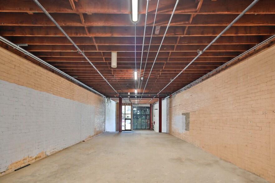More Photos Of 1485 W Sunset Blvd, Los Angeles Storefront For Sale