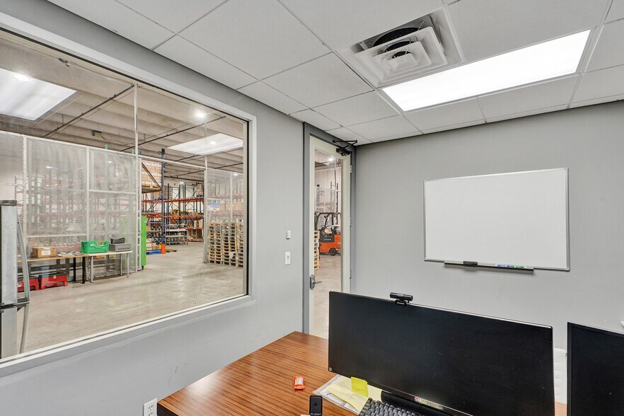 More Photos Of 1630 NW 108th Ave, Miami Warehouse For Sale