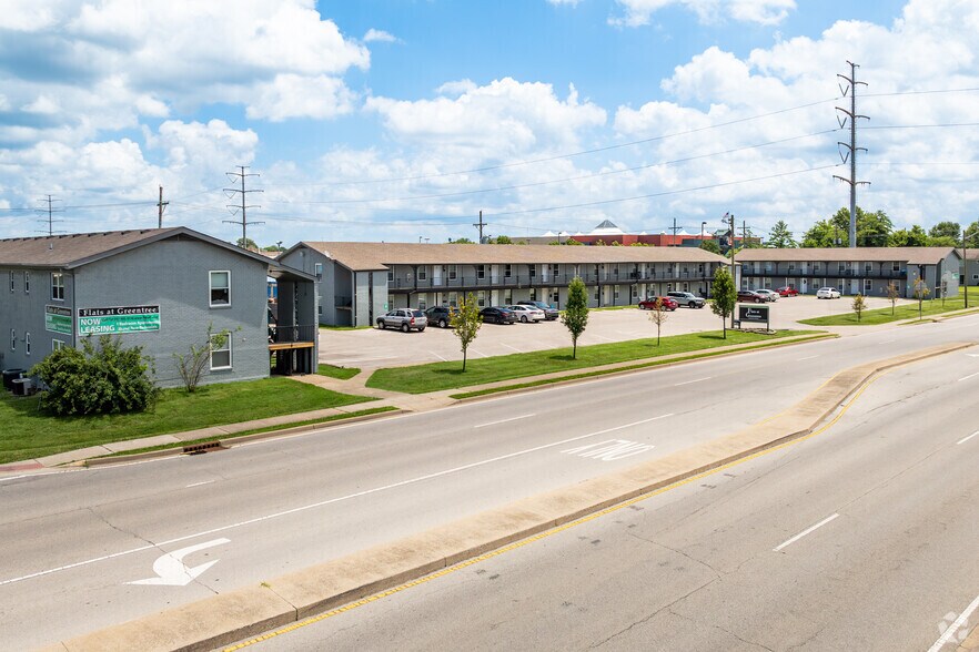 More Photos Of 1630-1634 Greentree Blvd, Clarksville Apartments For Sale