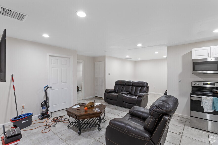 More Photos Of 1800 Okeechobee Rd, Fort Pierce Funeral Home For Sale