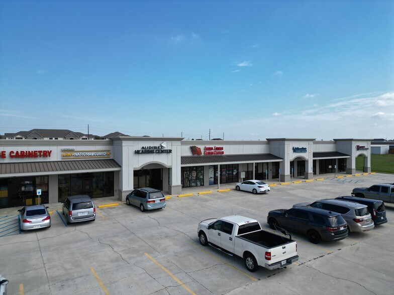 More Photos Of 292 S Hollywood Rd, Houma Freestanding For Lease