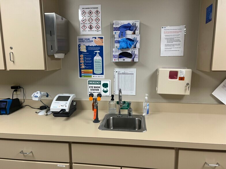 More Photos Of 230-236 Thomas More Pky, Crestview Hills Medical For Lease