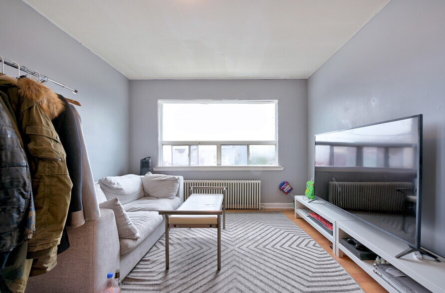 More Photos Of 1112 Weston Rd, Toronto Apartments For Sale