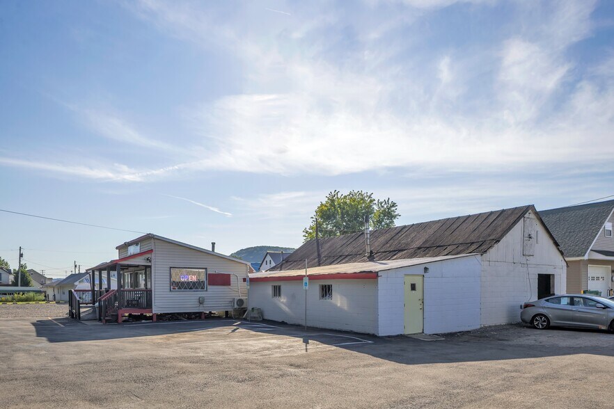 More Photos Of 548 Hill St, Mc Grann Flex For Sale