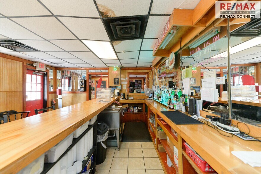 More Photos Of 9900 Jefferson Ave, Newport News Restaurant For Sale