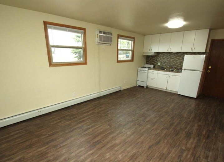 More Photos Of 314 County Rd 8, Rockville Apartments For Sale