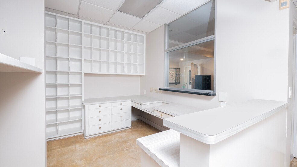 More Photos Of 820 W Merced Ave, West Covina Medical For Sale