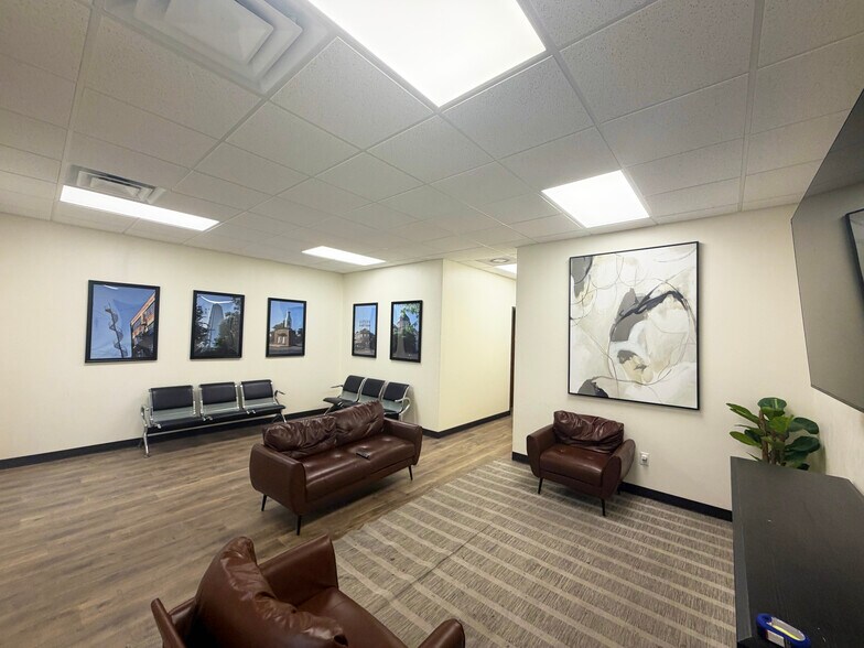 More Photos Of 113 NE 36th St, Oklahoma City Industrial For Lease